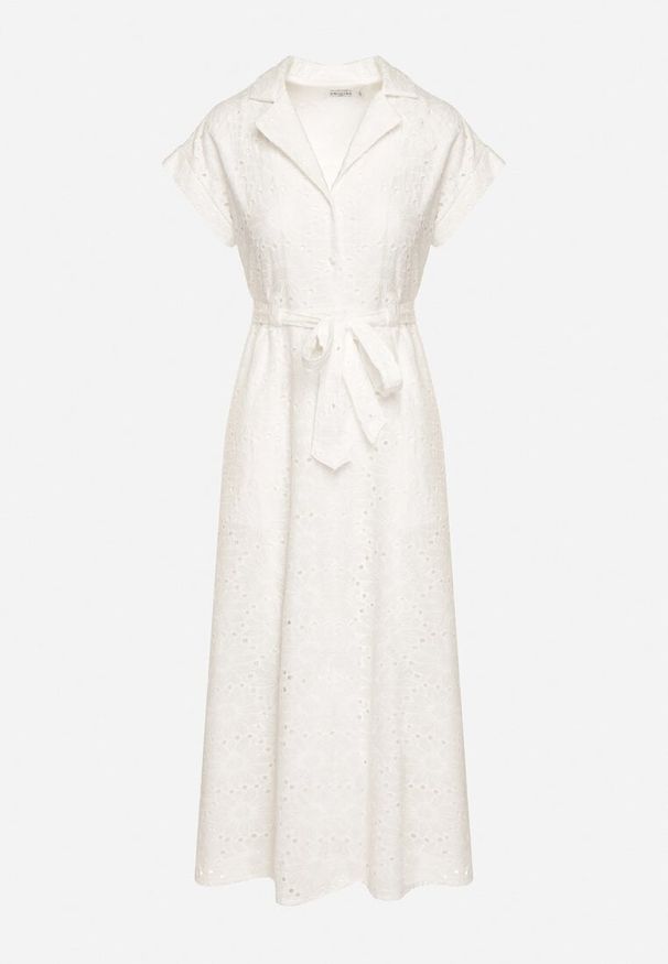 Born2be - Biała Bawełniana Ażurowa Sukienka na Guziki o Koszulowym Kroju Wiązana Paskiem Grosofia. Okazja: na co dzień. Kolor: biały. Materiał: bawełna. Wzór: ażurowy. Sezon: lato. Typ sukienki: koszulowe. Styl: casual, elegancki, klasyczny