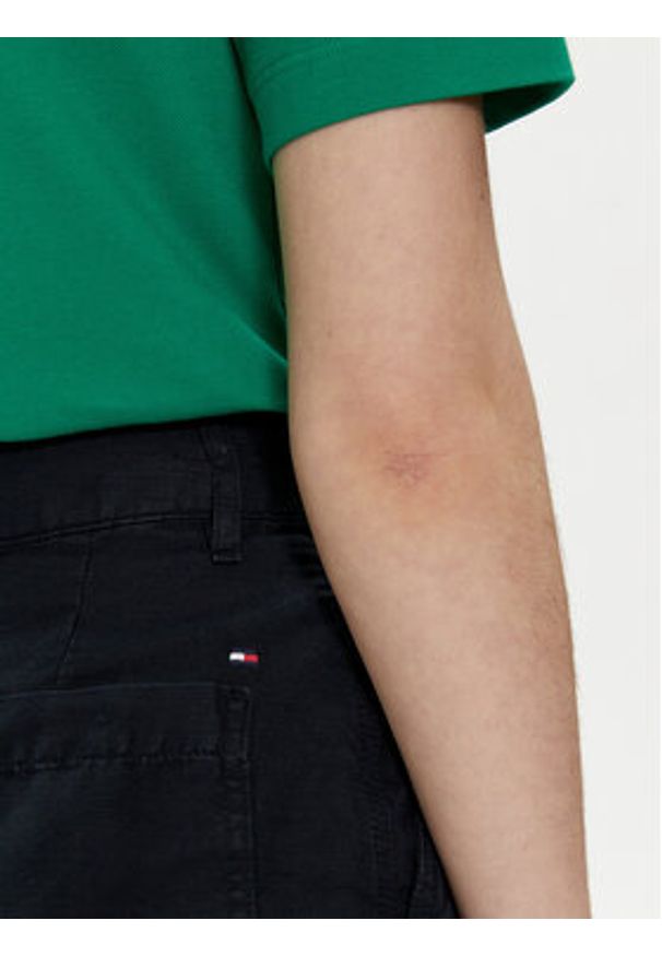 TOMMY HILFIGER - Tommy Hilfiger Szorty materiałowe WW0WW41603 Granatowy Relaxed Fit. Kolor: niebieski. Materiał: bawełna