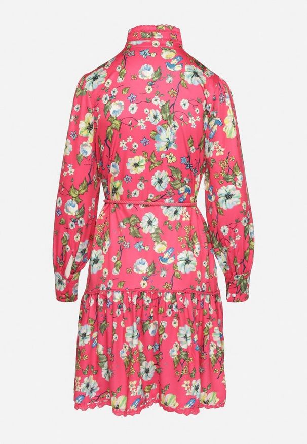 Born2be - Fuksjowa Koszulowa Sukienka ze Stójką i Falbanką Madalyn. Typ kołnierza: kołnierzyk stójkowy. Kolor: różowy. Materiał: koronka. Typ sukienki: koszulowe