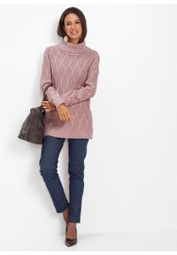Sweter dzianinowy w warkocze bonprix różowobrązowy. Kolor: różowy. Materiał: dzianina, materiał, akryl, bawełna #2