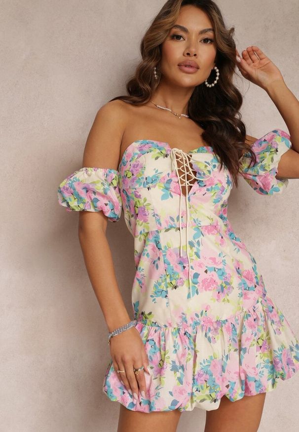 Renee - Jasnobeżowa Bawełniana Sukienka Mini z Falbanką i Opuszczonymi Rękawami Natisani. Kolor: beżowy. Materiał: bawełna. Długość: mini