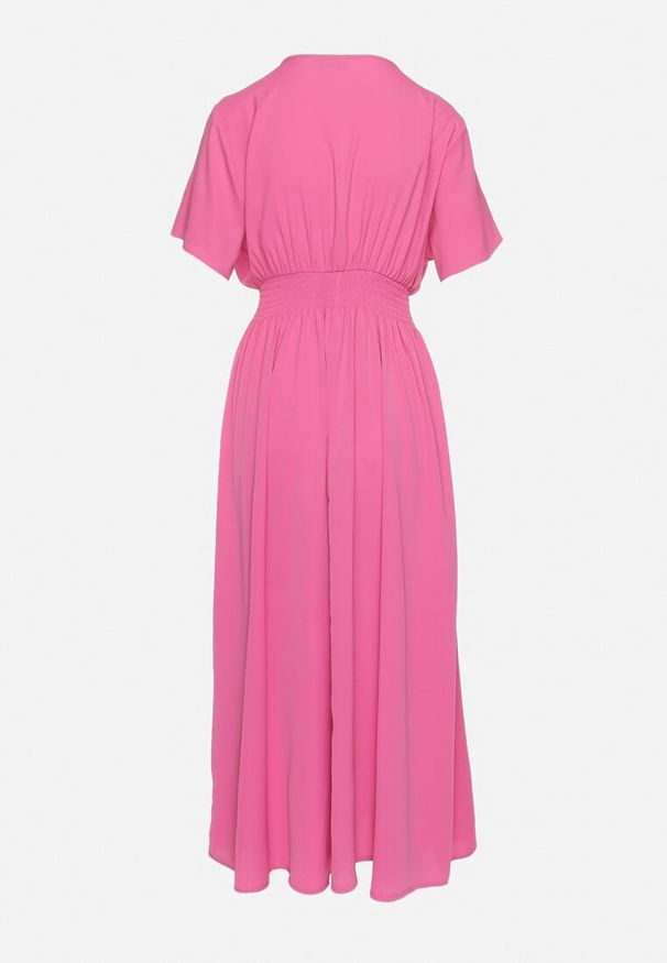 Born2be - Różowa Sukienka Długa o Rozkloszowanym Fasonie z Kopertowym Dekoltem Saliusa. Okazja: na co dzień. Kolor: różowy. Typ sukienki: kopertowe. Styl: casual, elegancki. Długość: maxi