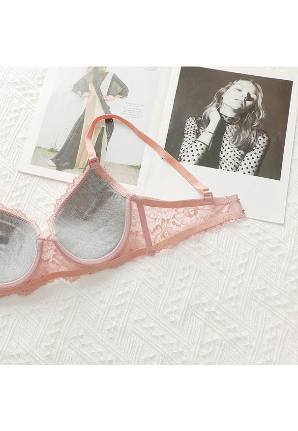 Intica - Biustonosz push-up koronkowy z regulowanymi ramiączkami Tony. Kolor: różowy. Materiał: koronka. Rodzaj stanika: push-up. Wzór: koronka