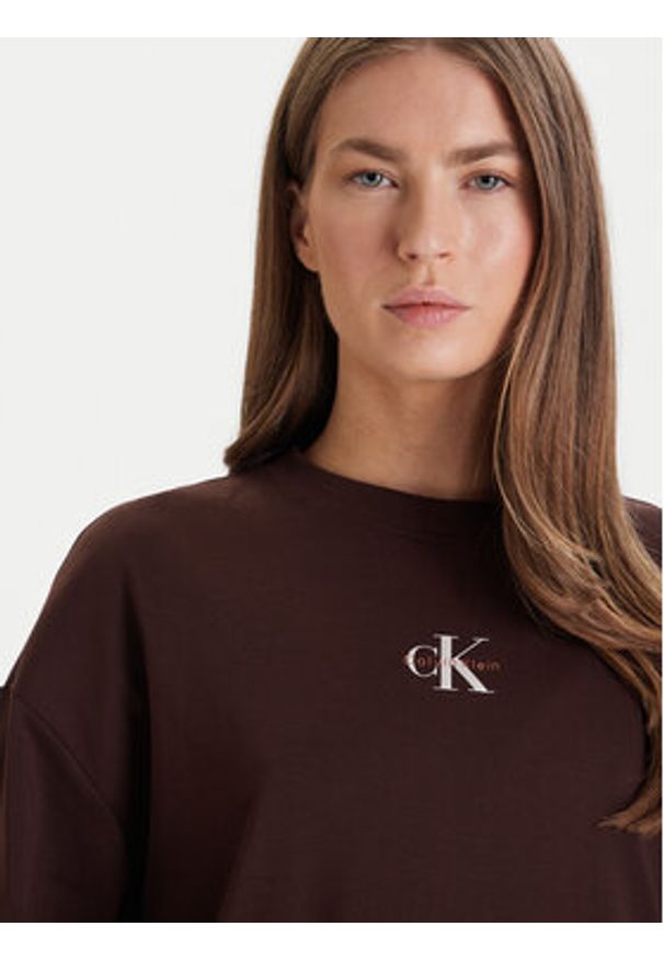 Calvin Klein Jeans Bluza Monologo LV047E211G Brązowy Oversize. Kolor: brązowy. Materiał: bawełna