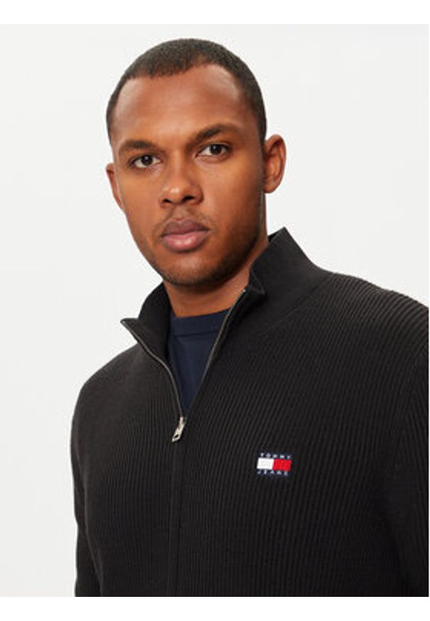 Tommy Jeans Sweter DM0DM19435 Czarny Slim Fit. Kolor: czarny. Materiał: syntetyk
