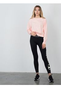 Champion Bluza C-Neck | 111277 | Kobieta | Różowy. Kolor: różowy. Materiał: poliester, bawełna. Długość: krótkie. Wzór: nadruk