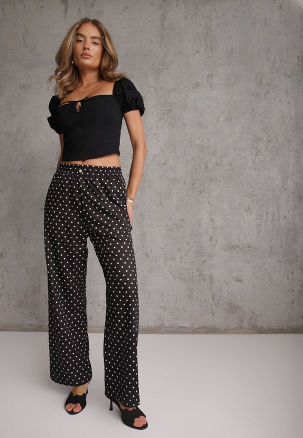 Renee - Czarne Spodnie Casual Wide Leg High Waist Zdobione Wzorem w Kropki Oceasa. Okazja: na co dzień. Stan: podwyższony. Kolekcja: plus size. Kolor: czarny. Materiał: skóra. Długość: krótkie. Wzór: kropki, aplikacja. Styl: casual