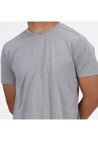 Koszulka męska New Balance MT41222YST – szara. Kolor: szary. Materiał: poliester, materiał. Sport: fitness #5