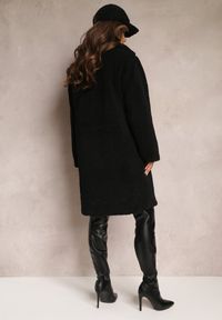 Renee - Czarny Płaszcz Oversize z Pluszowego Futerka z Czapką Jillo. Okazja: na co dzień. Kolor: czarny. Materiał: futro. Długość rękawa: długi rękaw. Długość: długie. Sezon: zima, jesień. Styl: elegancki, casual #4