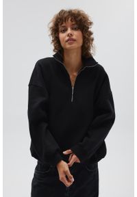 Marsala - Bluza oversize z zamkiem w kolorze TOTALLY BLACK - STATE-UNI. Okazja: na co dzień. Typ kołnierza: kołnierzyk stójkowy. Materiał: bawełna, dresówka, poliester, dzianina. Styl: sportowy, casual, elegancki