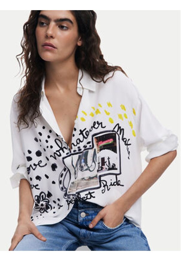 Desigual Koszula Persefone 25SWCW41 Biały Loose Fit. Kolor: biały. Materiał: wiskoza