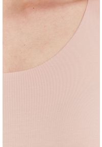 Wolford T-shirt kolor różowy. Okazja: na co dzień. Kolor: różowy. Materiał: dzianina. Styl: casual
