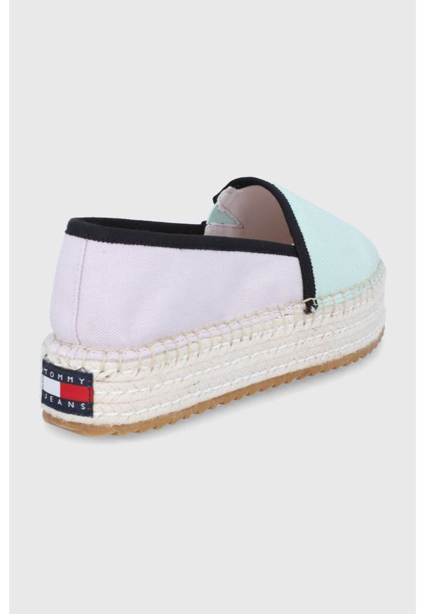 Tommy Jeans espadryle kolor fioletowy na platformie. Kolor: fioletowy. Materiał: materiał, guma. Wzór: gładki. Obcas: na platformie