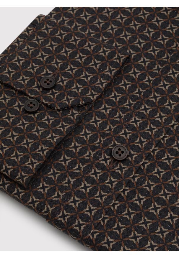 Pako Lorente - PAKO LORENTE – Brązowa koszula we wzór. Kolor: brązowy. Materiał: elastan, bawełna. Długość rękawa: długi rękaw. Długość: długie. Wzór: geometria