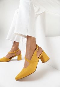Born2be - Żółte Czółenka Physalaira. Nosek buta: otwarty. Zapięcie: pasek. Kolor: żółty. Materiał: skóra ekologiczna, jeans. Wzór: gładki, geometria. Obcas: na obcasie. Wysokość obcasa: średni #1