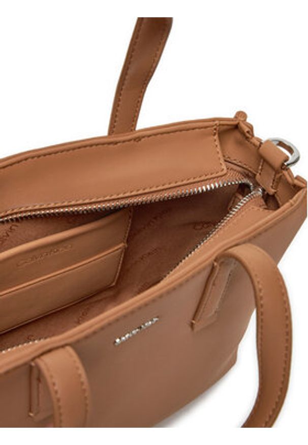 Calvin Klein Torebka K60K612904 Brązowy. Kolor: brązowy. Materiał: skórzane