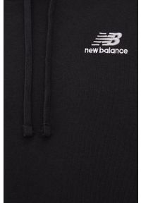 New Balance bluza UT21500BK męska kolor czarny z kapturem gładka. Typ kołnierza: kaptur. Kolor: czarny. Materiał: materiał. Wzór: gładki #6
