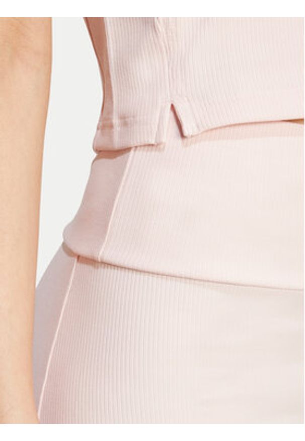 Adidas - adidas Top Lounge IY6735 Różowy Slim Fit. Kolor: różowy. Materiał: bawełna, wiskoza