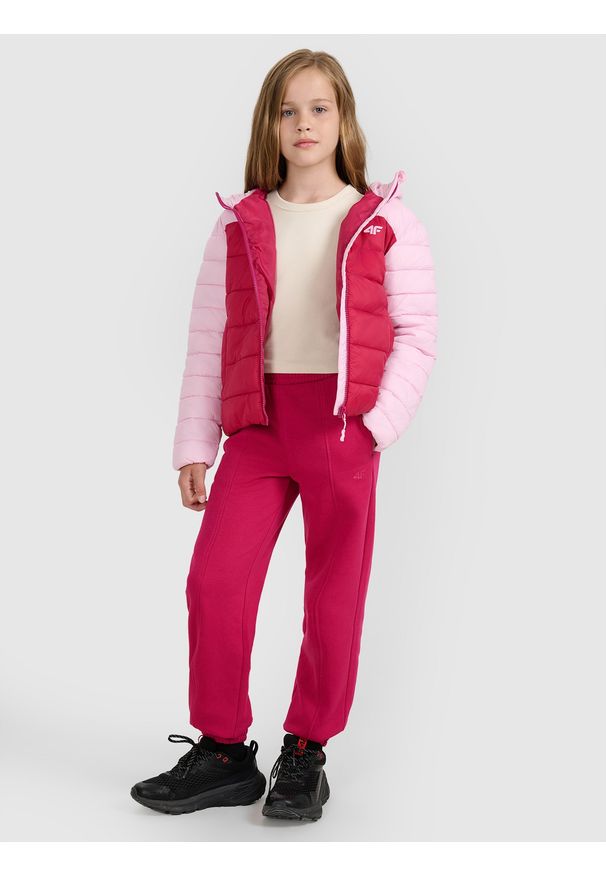 4f - 4F Kurtka puchowa z wypełnieniem syntetycznym dziewczęca - różowa 122 (6-7 lat). Okazja: na co dzień. Typ kołnierza: kaptur. Kolor: różowy. Materiał: puch, syntetyk. Długość: długie. Wzór: gładki. Sezon: lato. Styl: casual, klasyczny, sportowy