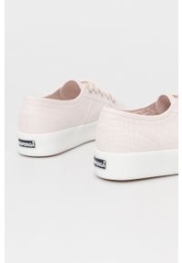 Superga Tenisówki damskie kolor różowy. Nosek buta: okrągły. Zapięcie: sznurówki. Kolor: różowy. Obcas: na platformie #3