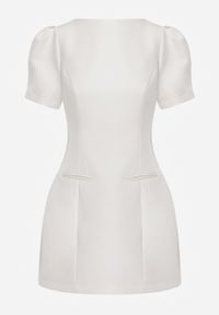 Born2be - Biała Elegancka Sukienka o Kroju Bombki Ozdobiona Imitacją Kieszeni Ialane. Okazja: do pracy, na randkę, na spotkanie biznesowe. Kolor: biały. Wzór: aplikacja. Typ sukienki: bombki. Styl: elegancki #3