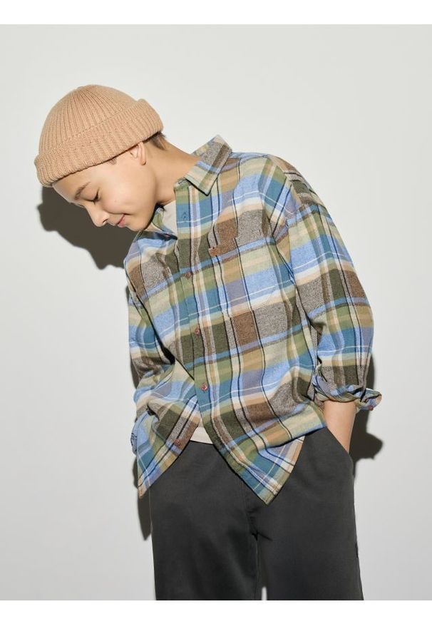 Reserved - Koszula oversize w kratę - beżowy. Kolor: beżowy. Materiał: bawełna, tkanina