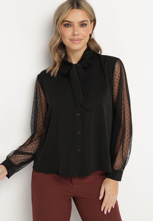 Born2be - Czarna Koszula z Siateczkowymi Rękawami i Wiązaniem Wennaris. Okazja: na spotkanie biznesowe. Kolor: czarny. Materiał: jeans. Styl: biznesowy, klasyczny