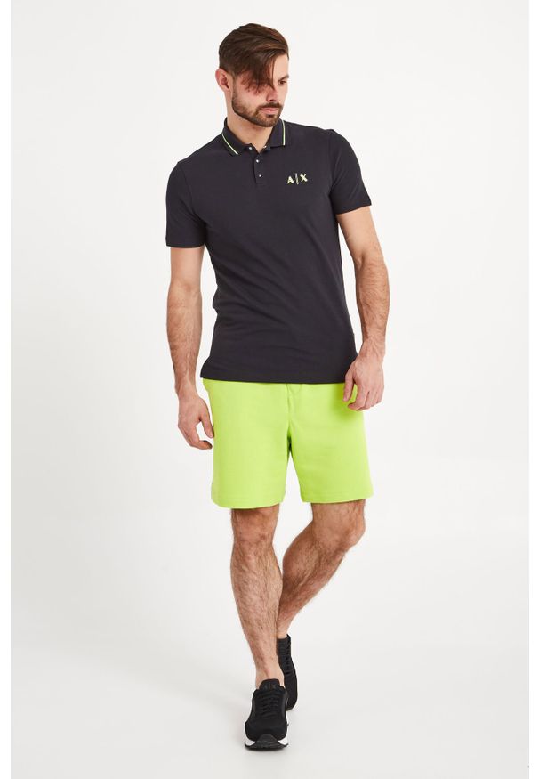Armani Exchange - POLO ARMANI EXCHANGE. Typ kołnierza: polo. Wzór: nadruk, jednolity. Styl: sportowy