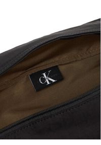 Calvin Klein Jeans Saszetka nerka Metro Nylon Oversized Waistbag LV04G3088G Czarny. Kolor: czarny. Materiał: materiał #3