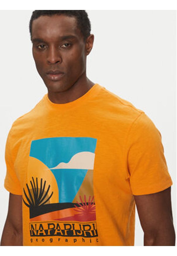 Napapijri T-Shirt S-Arbia NP0A4IE3 Pomarańczowy Regular Fit. Kolor: pomarańczowy. Materiał: bawełna