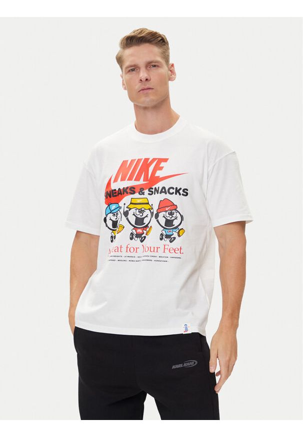 Nike T-Shirt HJ0754 Biały Regular Fit. Kolor: biały. Materiał: bawełna