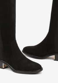 Born2be - Czarne Klasyczne Kozaki Muszkieterki na Obcasie Clesse. Okazja: na co dzień. Kolor: czarny. Materiał: jeans. Sezon: zima, jesień. Obcas: na obcasie. Styl: klasyczny. Wysokość obcasa: średni #4