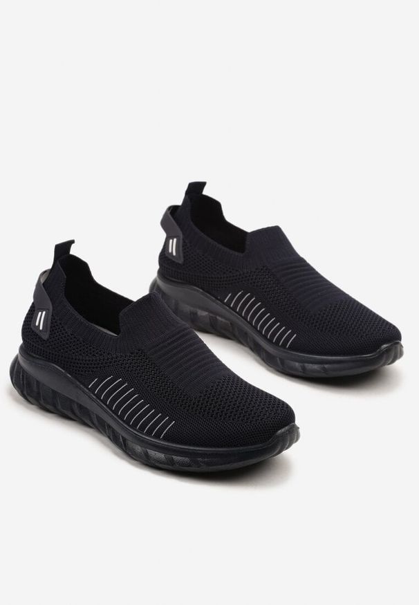 Born2be - Niebieskie Buty Sportowe na Grubej Podeszwie ze Skarpetkową Cholewką Rilia. Okazja: na co dzień. Kolor: niebieski. Szerokość cholewki: normalna