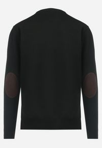 Born2be - Czarny Sweter o Klasycznym Kroju z Wełną i Ozdobnymi Łatami Cevinde. Kolor: czarny. Materiał: wełna. Sezon: jesień, zima. Styl: klasyczny #3