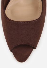 Renee - Brązowe Sandały na Szpilce z Wycięciem na Palce i Odkrytą Piętą Zitissa. Zapięcie: sprzączka. Kolor: brązowy. Sezon: wiosna. Obcas: na szpilce. Styl: elegancki. Wysokość obcasa: średni #3
