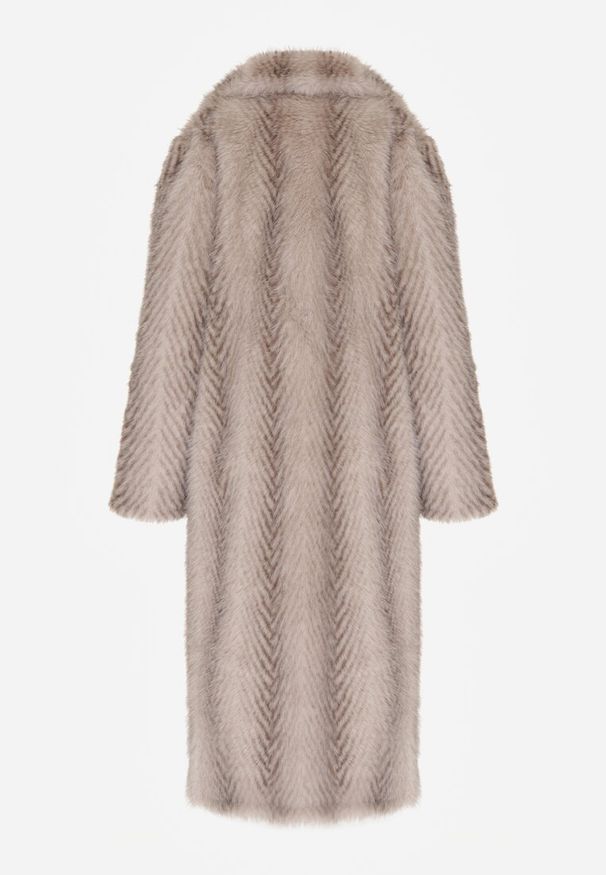 Born2be - Jasnobeżowy Jednorzędowy Płaszcz Futerko o Klasycznym Kroju Yrelsha. Okazja: na co dzień. Kolor: beżowy. Materiał: futro. Styl: klasyczny