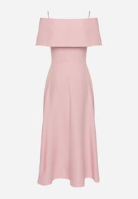 Born2be - Różowa Sukienka o Rozkloszowanym Kroju na Ramiączkach z Wywijanym Dekoltem Jenathia. Okazja: na studniówkę, na ślub cywilny, na wesele, na imprezę. Kolor: różowy. Długość rękawa: na ramiączkach #4