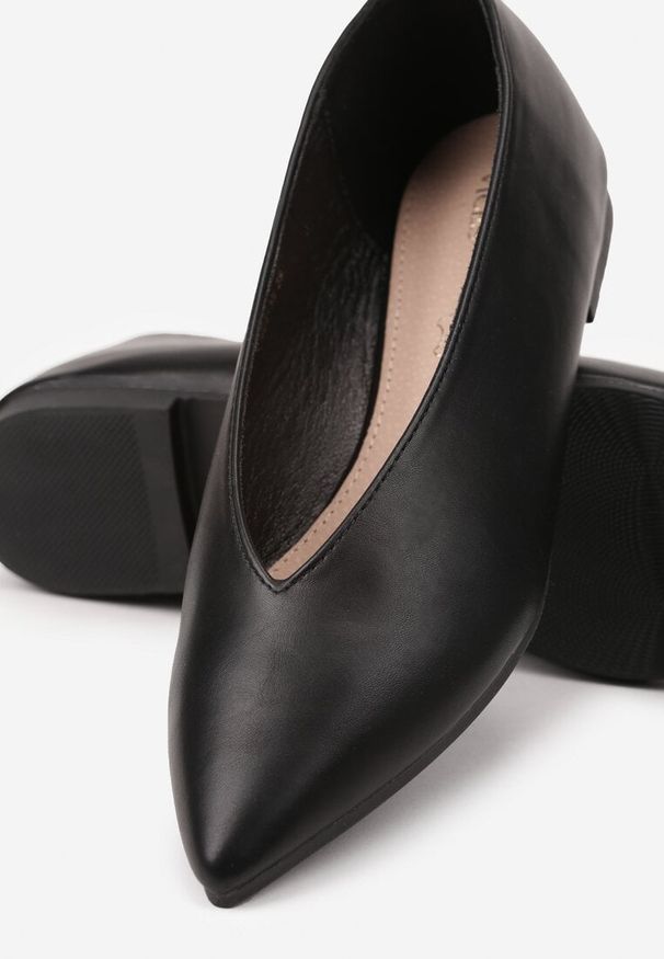 Born2be - Czarne Klasyczne Balerinki Vices ze Skórzaną Wkładką Tamelirra. Okazja: na co dzień, na spotkanie biznesowe. Kolor: czarny. Materiał: skóra. Styl: klasyczny