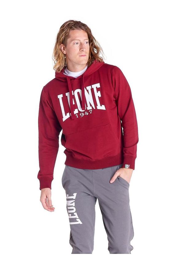 LEONE 1947 APPAREL - Męska bluza z kapturem Leone 1947 Apparel. Typ kołnierza: kaptur. Kolor: czerwony. Materiał: tkanina. Sport: fitness