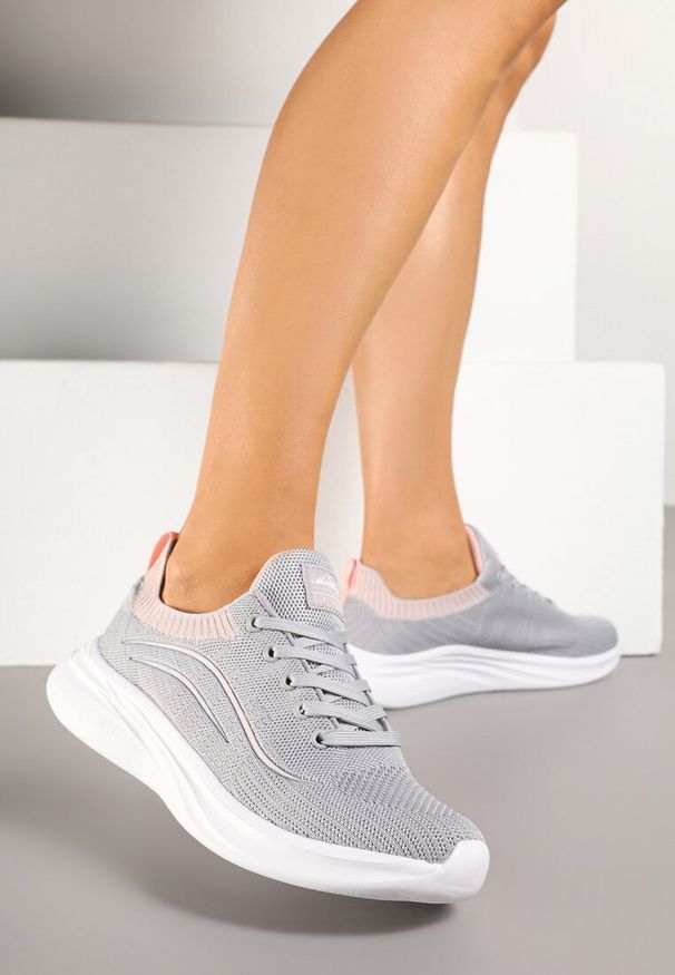 Born2be - Jasnoszare Sznurowane Buty Sportowe Sneakersy z Elastyczną Cholewką Zarini. Zapięcie: sznurówki. Kolor: szary. Szerokość cholewki: normalna