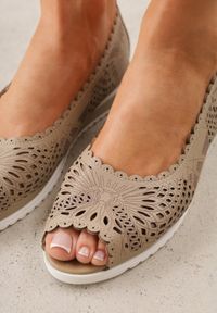 Born2be - Beżowe Ażurowe Balerinki ze Skóry Naturalnej z Odkrytymi Noskami Prisira. Okazja: do pracy, na co dzień. Kolor: beżowy. Materiał: skóra. Szerokość cholewki: normalna. Wzór: ażurowy. Styl: casual #6