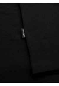 Ombre Clothing - Klasyczna męska bawełniana koszulka z dekoltem w serek BASIC – czarna V1 - Rozmiar: XXL. Typ kołnierza: dekolt w serek. Kolor: czarny. Materiał: bawełna. Styl: klasyczny #3