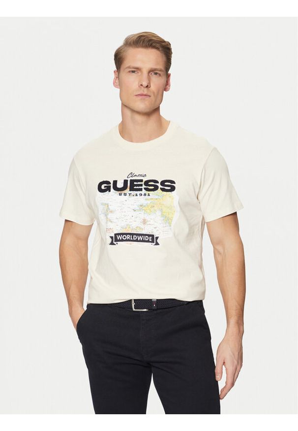 Guess T-Shirt M5RI10 I3Z14 Écru Regular Fit. Materiał: bawełna