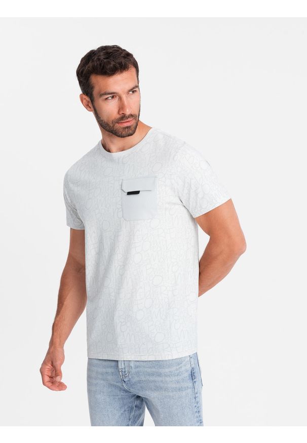 Ombre Clothing - Bawełniany męski t-shirt z literowym printem i kieszonką – biało-szary V3. Okazja: na co dzień. Kolor: szary. Materiał: bawełna. Wzór: nadruk. Styl: casual