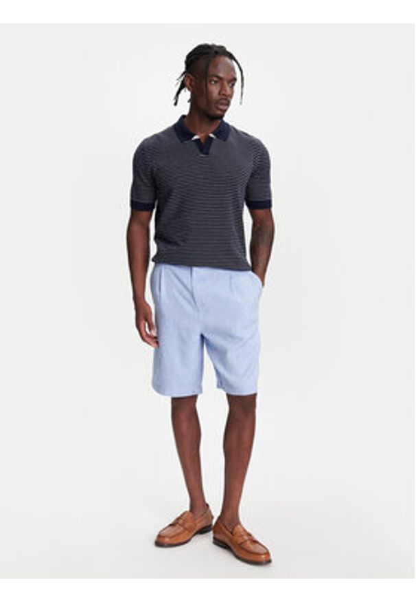 United Colors of Benetton - United Colors Of Benetton Szorty materiałowe 43B3U9010 Niebieski Regular Fit. Kolor: niebieski. Materiał: bawełna