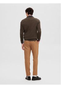 Selected Homme Sweter 16074687 Brązowy Regular Fit. Kolor: brązowy. Materiał: bawełna #7