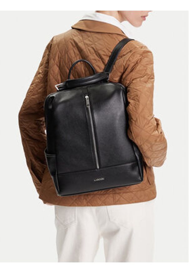 Lasocki Plecak C-LSK-L-011-08 Czarny. Kolor: czarny. Materiał: materiał, syntetyk