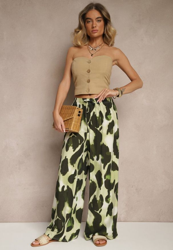 Renee - Jasnozielone Szerokie Spodnie High Waist z Wiskozą w Panterkowy Wzór Zeviera. Okazja: na co dzień. Stan: podwyższony. Kolor: zielony. Materiał: wiskoza. Styl: elegancki, casual