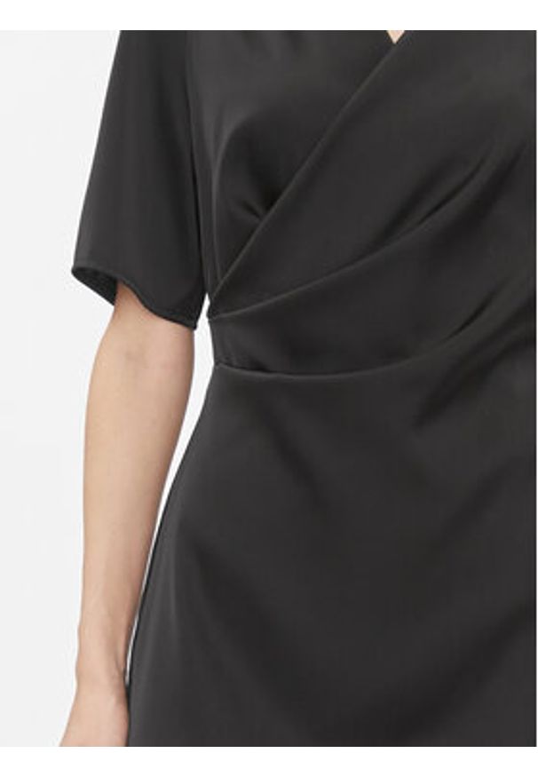 Bruuns Bazaar Sukienka codzienna Nemi BBW3622 Czarny Regular Fit. Okazja: na co dzień. Kolor: czarny. Materiał: syntetyk. Typ sukienki: proste. Styl: casual