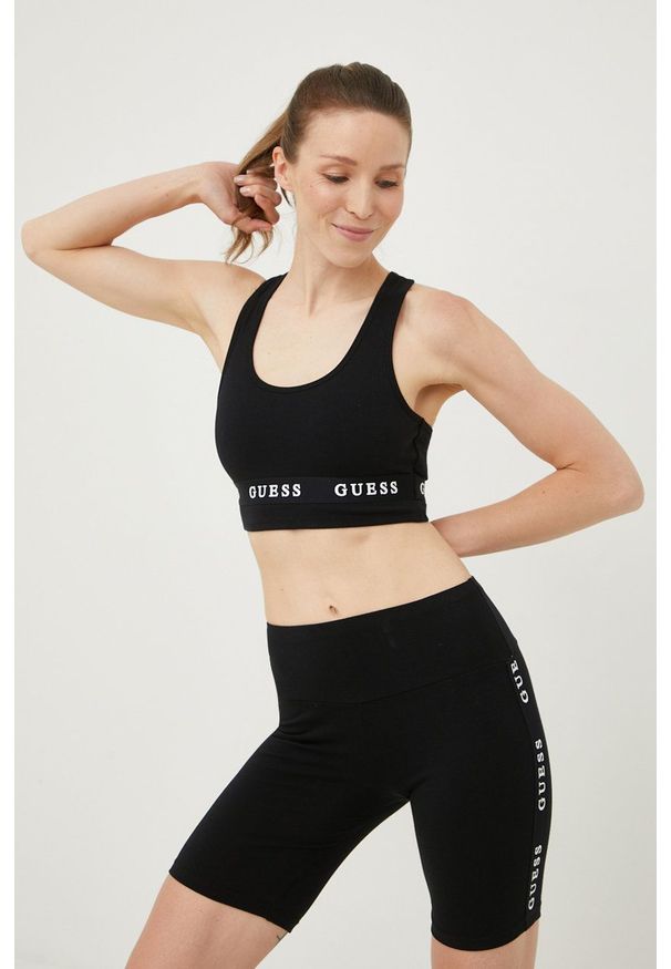 Guess szorty damskie kolor czarny z nadrukiem medium waist. Kolor: czarny. Wzór: nadruk